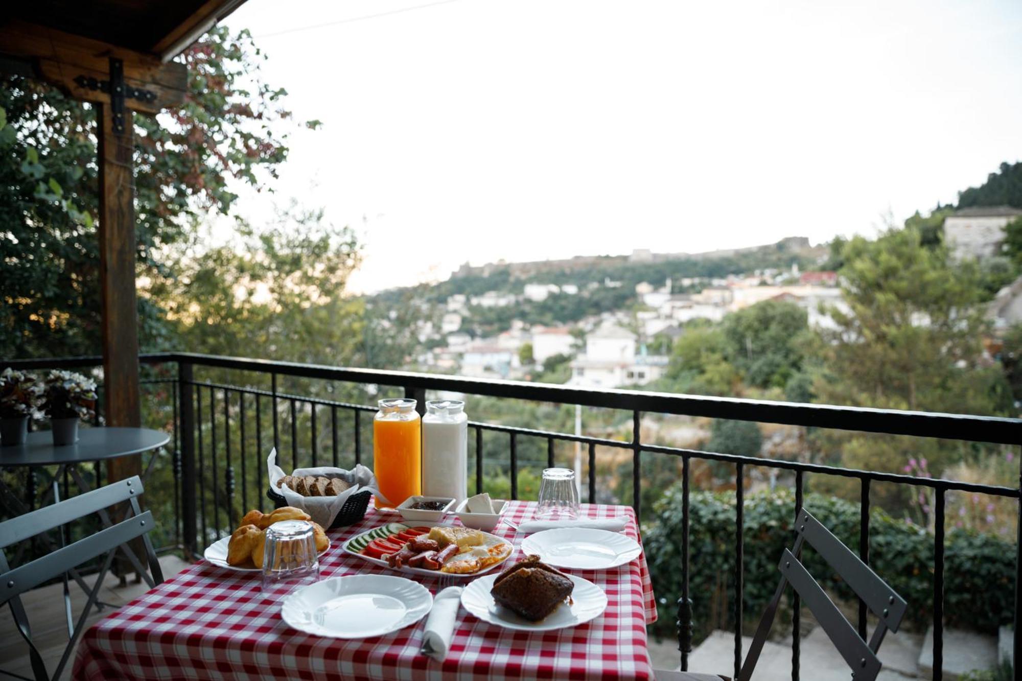 Vila Agimi 65 Gjirokastër Esterno foto