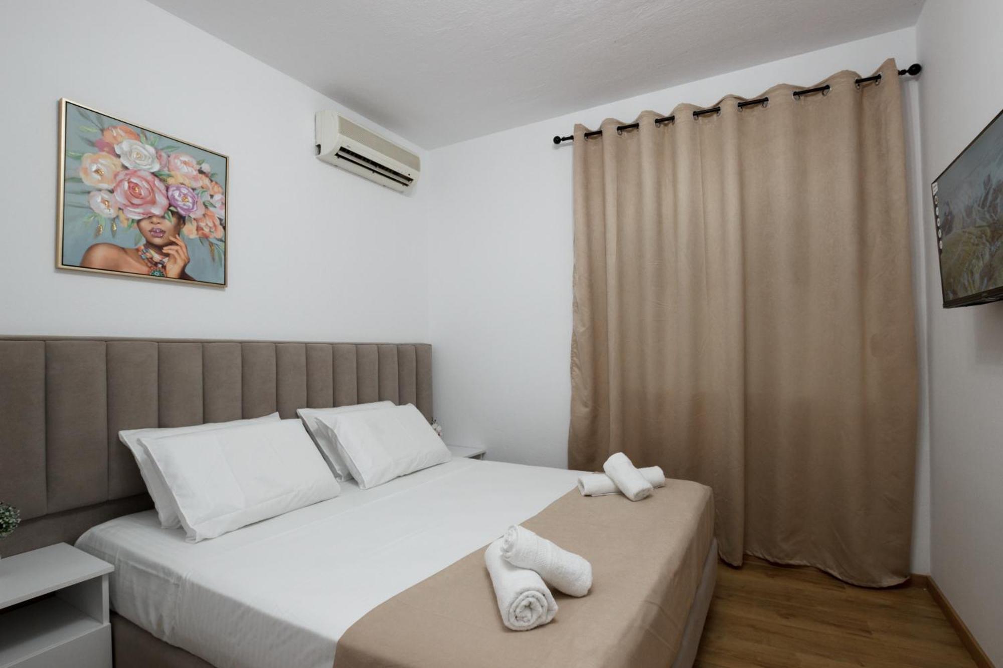 Vila Agimi 65 Gjirokastër Esterno foto