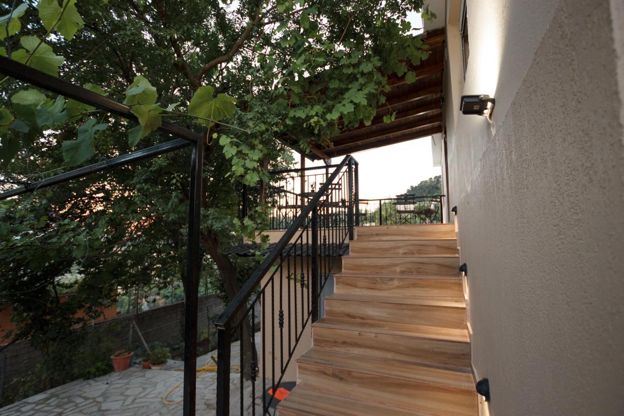 Vila Agimi 65 Gjirokastër Esterno foto